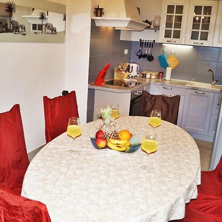 Apartments By The Sea Krilo Jesenice, Omis - 15145 เยเซนิเซ ห้อง รูปภาพ
