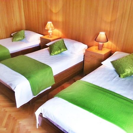 Apartments By The Sea Krilo Jesenice, Omis - 15145 เยเซนิเซ ห้อง รูปภาพ