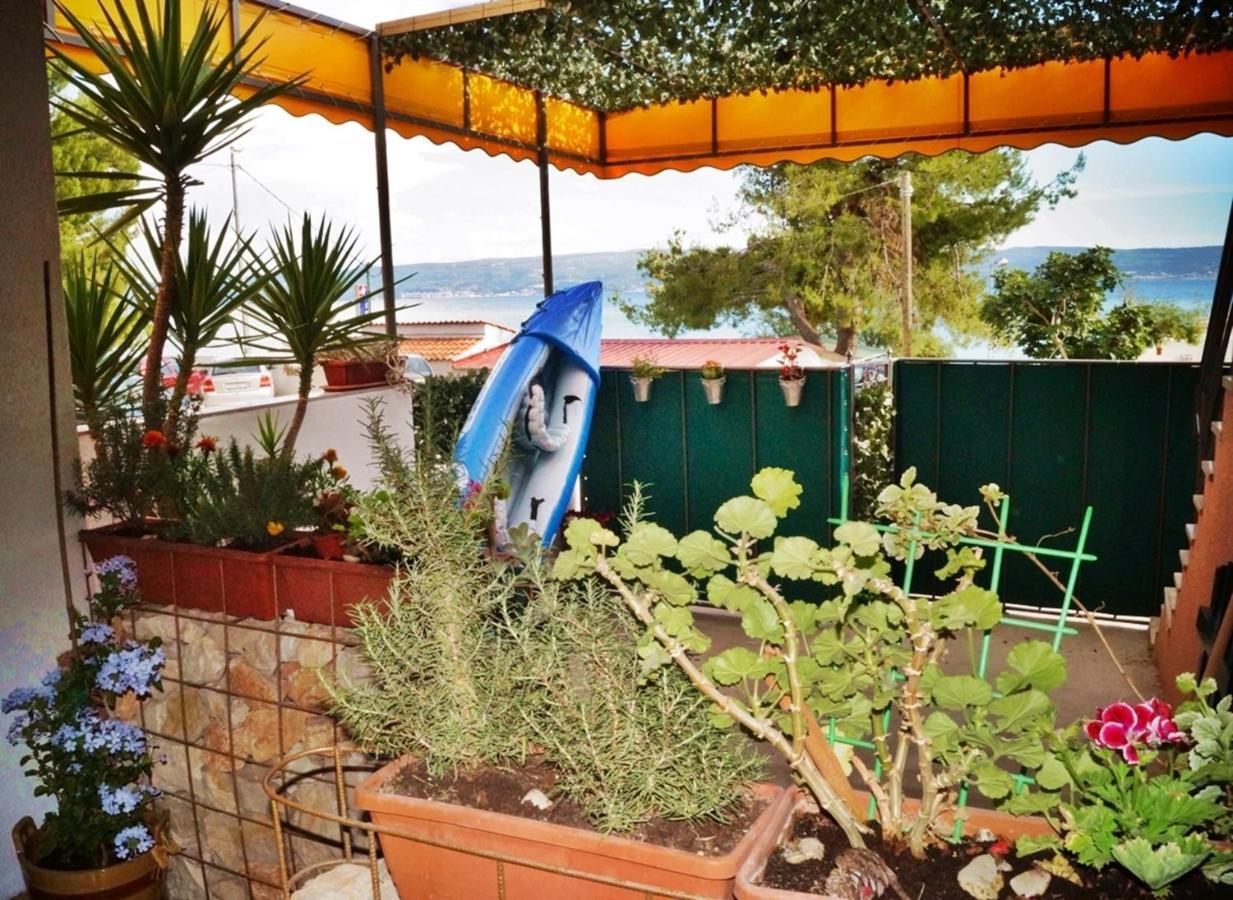 Apartments By The Sea Krilo Jesenice, Omis - 15145 เยเซนิเซ ภายนอก รูปภาพ