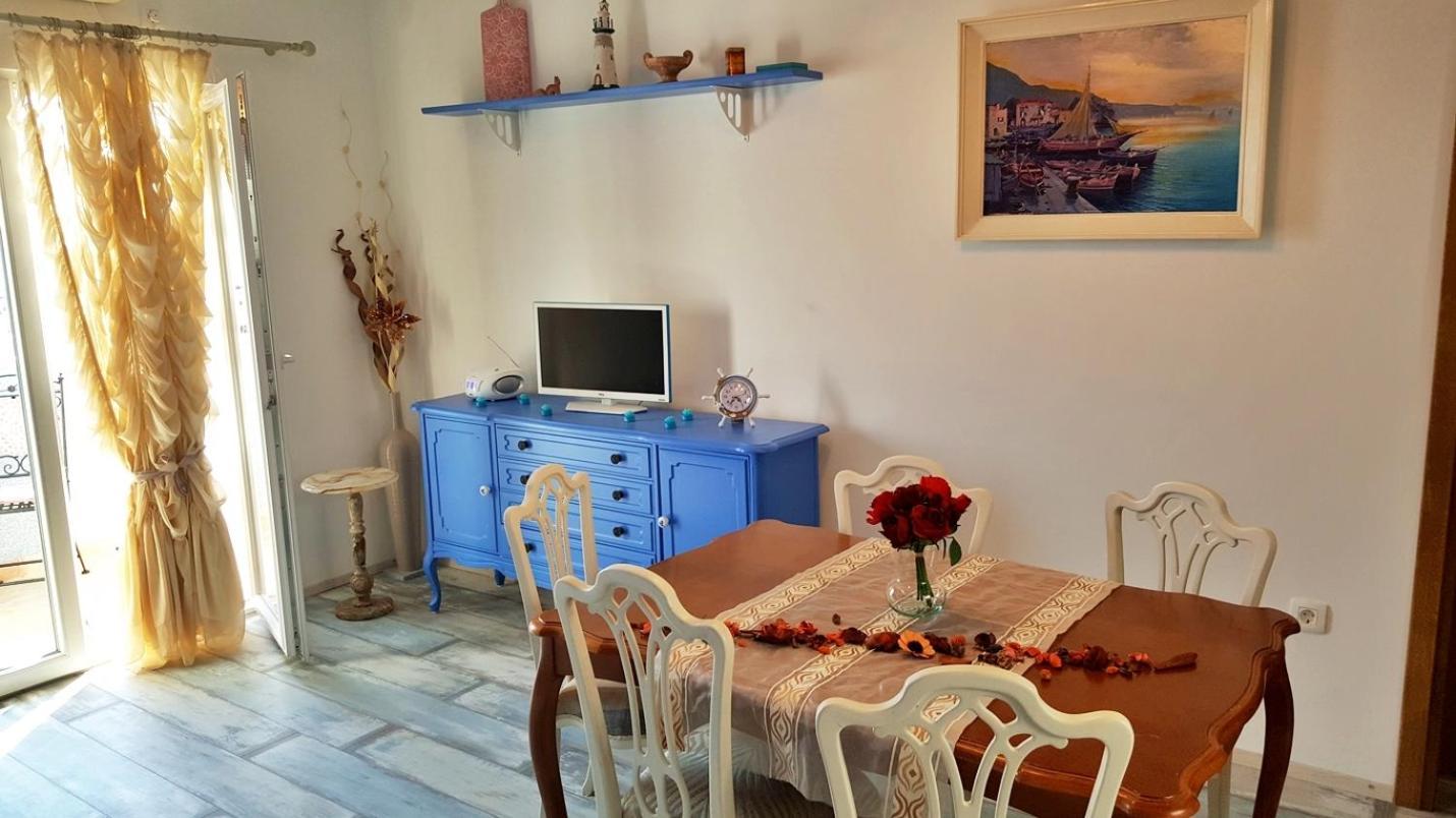 Apartments By The Sea Krilo Jesenice, Omis - 15145 เยเซนิเซ ห้อง รูปภาพ